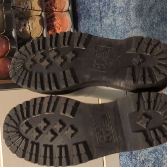 Dr. Martens platform Chelsea - Picture 7 of 7